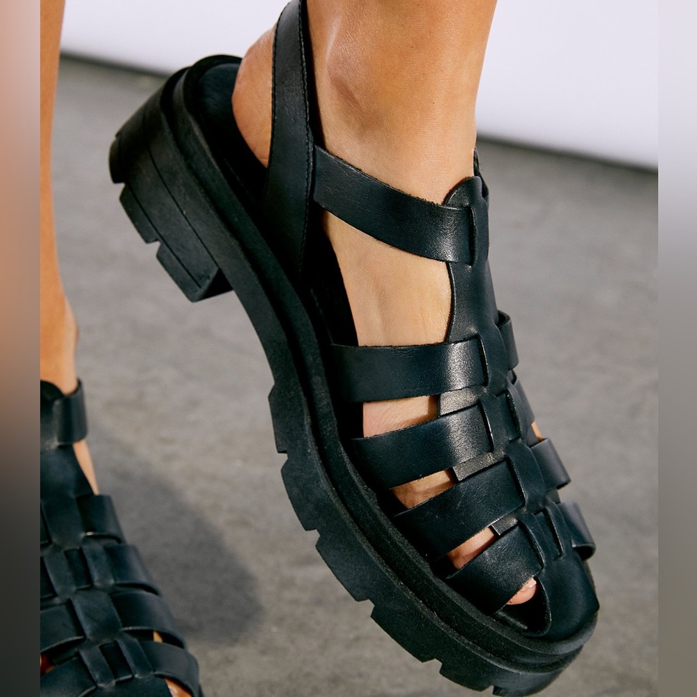 Free People Delaney Sandals Black Fisherman Leather Chunky Platform Size 6